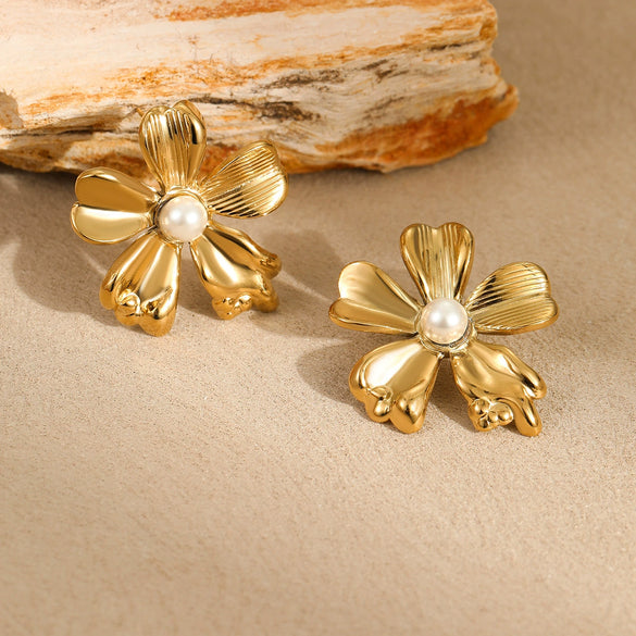 Wholesale Stainless Steel Flower Shape Fashion Retro Exaggerated Electroplated Women's Earrings