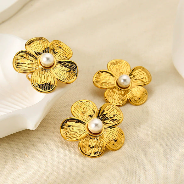 Wholesale Stainless Steel Flower Shape Jewelry Set 18K Gold Plated For Women