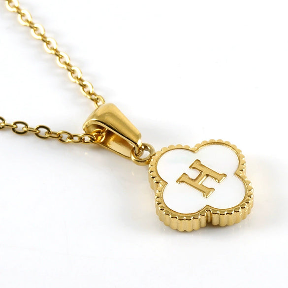 Wholesale 316L Stainless Steel Fourleaf Clover Pendant Necklace With Electroplating Treatment And Letter Pattern For Women