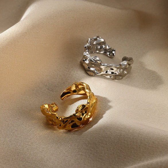 Wholesale Stainless Steel Geometric Asymmetrical Line Texture Snakeshaped Ring With Star Shape For Women