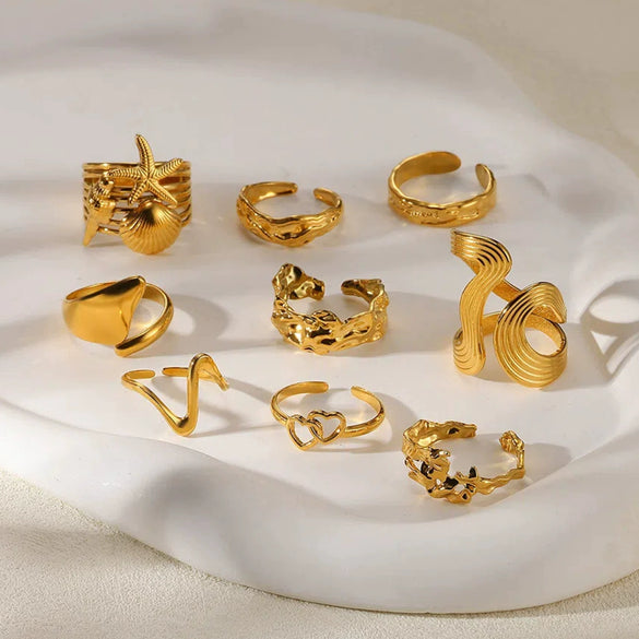 Wholesale Stainless Steel Geometric Asymmetrical Line Texture Snakeshaped Ring With Star Shape For Women