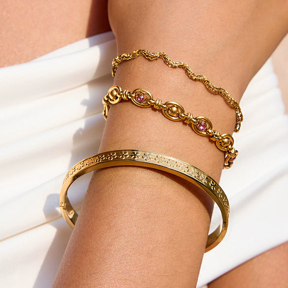 Wholesale Stainless Steel Geometric Bracelets For Girls With Electroplating Light Luxury And High End Style