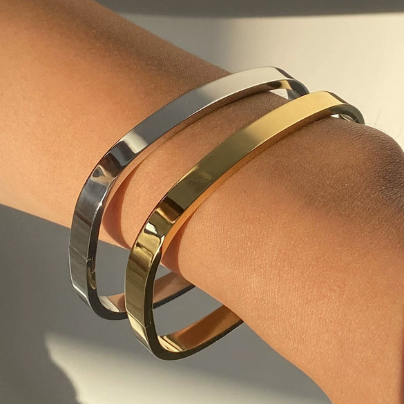 Wholesale Stainless Steel Geometric Buckle Bracelet 18K Gold Plated Electroplated Jewelry