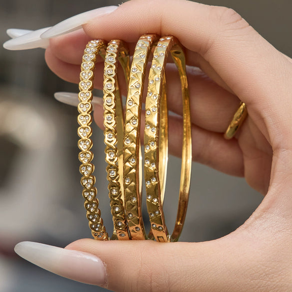 Wholesale Stainless Steel Geometric Electroplated Microinlaid Zircon Ringshaped Thin Bracelet Set