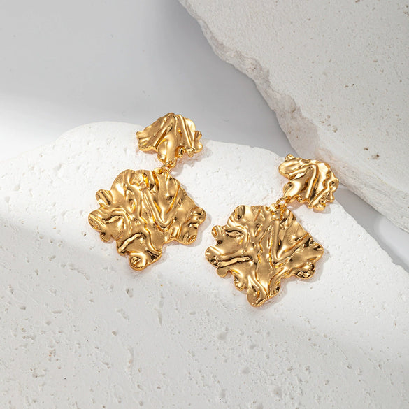 Wholesale Stainless Steel Geometric Embossed Women's Fashion Earrings With Electroplating