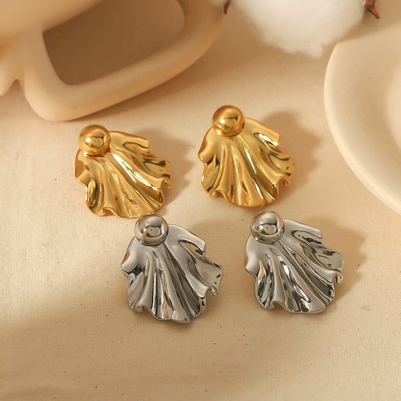 Wholesale Stainless Steel Geometric Fan Shaped Electroplated Anti Allergy Earrings