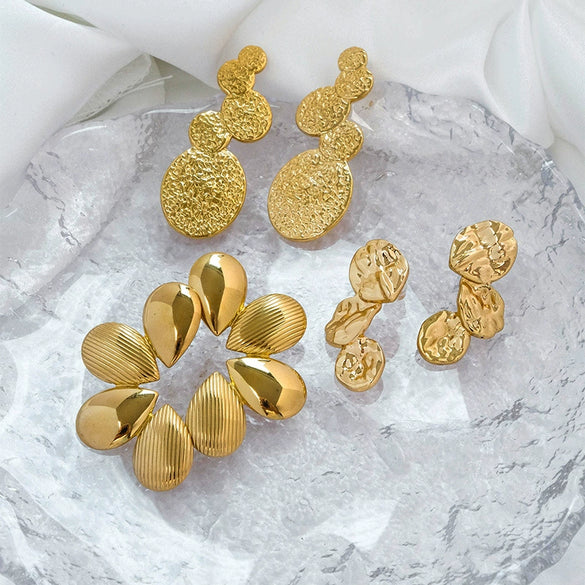 Wholesale Stainless Steel Geometric Fashion Antiallergy Earrings With Electroplating Treatment