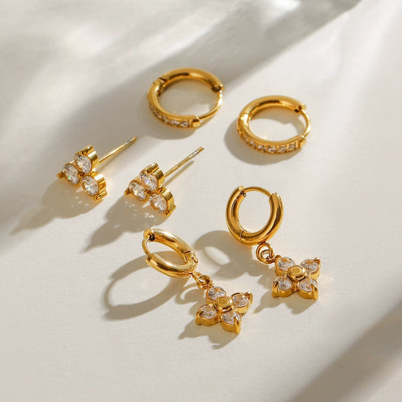 Wholesale Stainless Steel Geometric Four Awn Star Earrings With Electroplating For Women