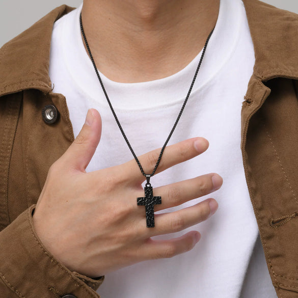 Wholesale Stainless Steel Geometric Hammer Pattern Cross Pendant Gold Plated Necklace For Men