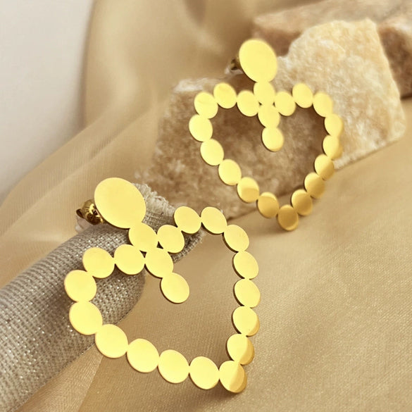 Wholesale Stainless Steel Geometric Heart Hollow Electroplated Earrings For Girls