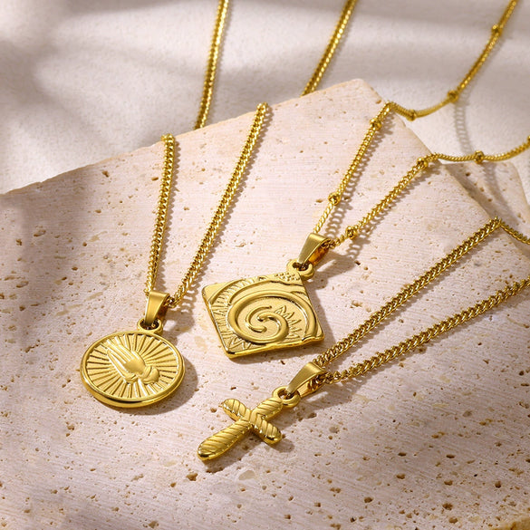 Wholesale Stainless Steel Geometric Hiphop Style Electroplated Tarot Relief Threedimensional Clavicle Chain