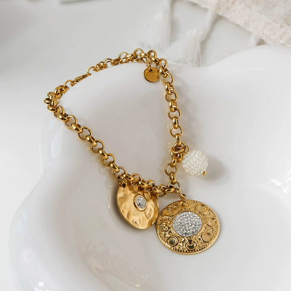 Wholesale Stainless Steel Geometric Niche Design Diamond Pendant Bracelet With Electroplating For Women