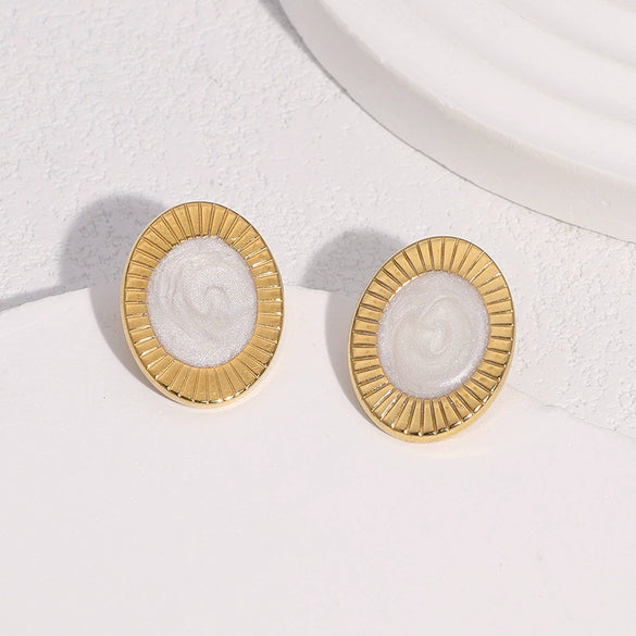 Wholesale Stainless Steel Geometric Oil Drop Electroplated 18K Gold Nonfading Earrings For Women In Classic Retro Minimalist Style