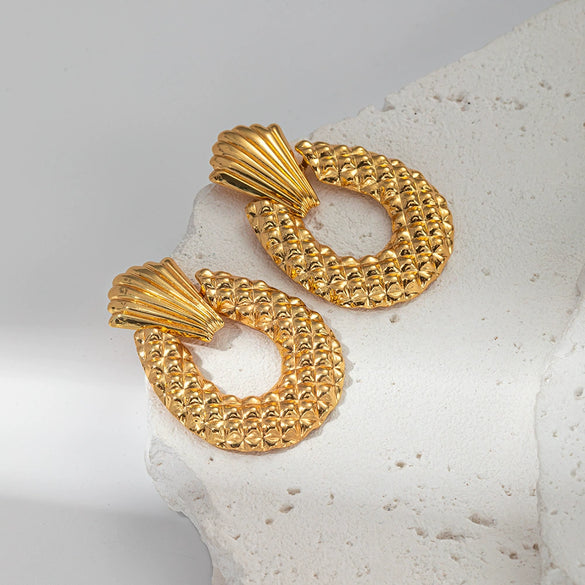 Wholesale Stainless Steel Geometric Oval Hollow Diamond Embossed Earrings With Electroplating For Women