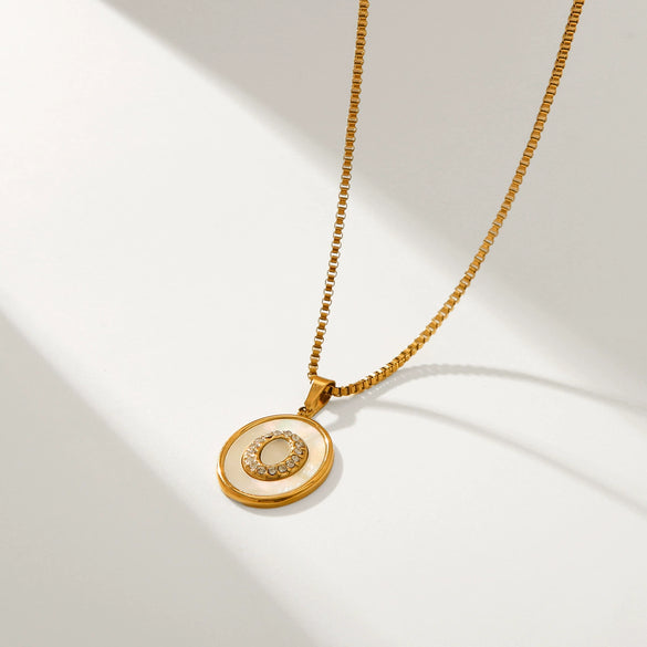 Wholesale Stainless Steel Geometric Pattern Diamond Inlaid White Shell Necklace For Women With Electroplating Process
