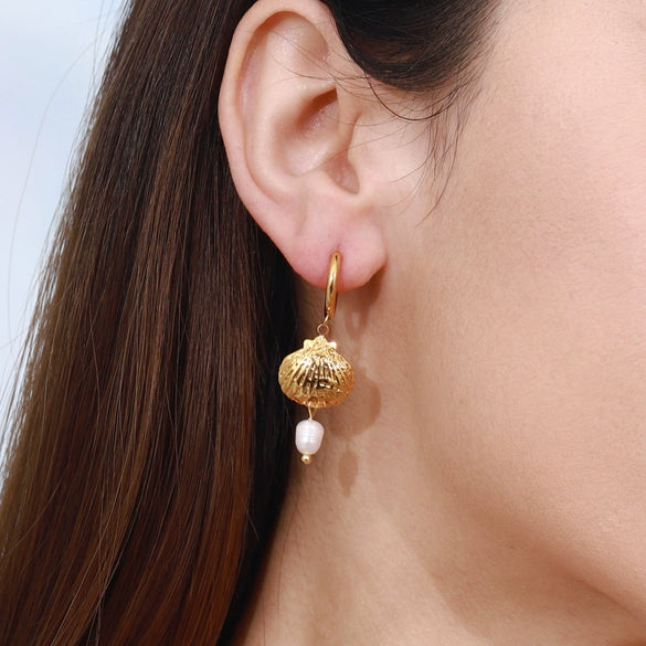 Wholesale Stainless Steel Geometric Pearl Hoop Earrings 18K Gold Electroplated For Women Quiet Elegant Original Minimalist Design Non Fading