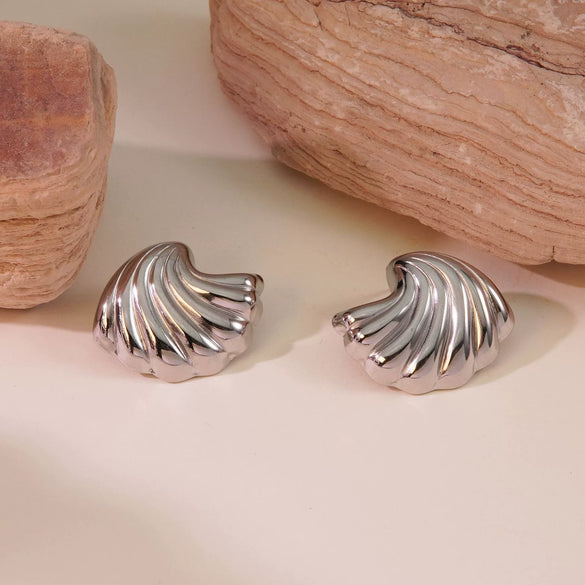 Wholesale Stainless Steel Geometric Pleated Wave Shell Earrings Electroplated Cold Retro Style For Women
