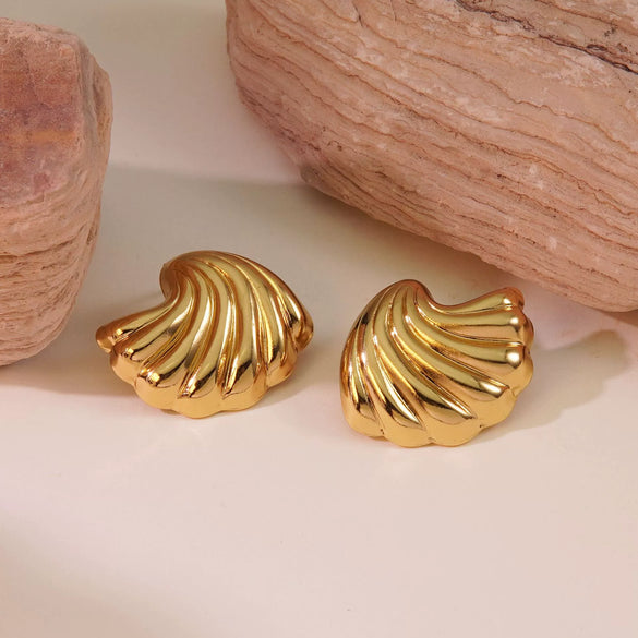 Wholesale Stainless Steel Geometric Pleated Wave Shell Earrings Electroplated Cold Retro Style For Women