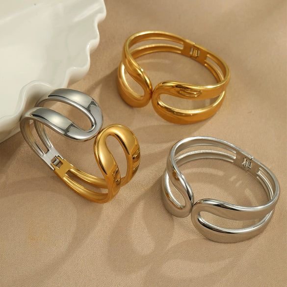 Wholesale Stainless Steel Geometric Punk Style Women's Electroplated Bracelet