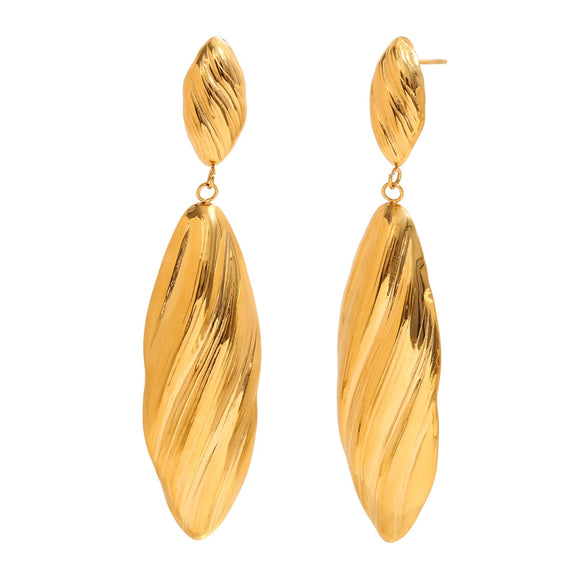 Wholesale Stainless Steel Geometric Retro Long Shell Pendant Earrings For Women With Electroplating