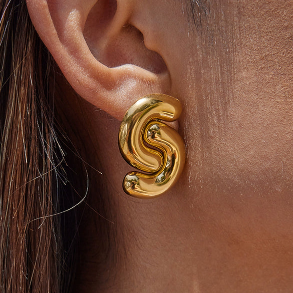 Wholesale Stainless Steel Geometric Retro Style Electroplated Double C Earrings For Women