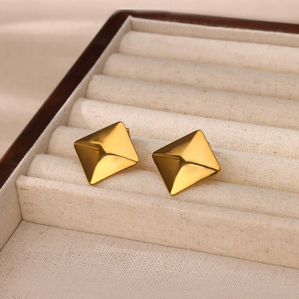 Wholesale Stainless Steel Geometric Rotating Pattern Earrings With Heart U Shape And Star Design Electroplated For Women