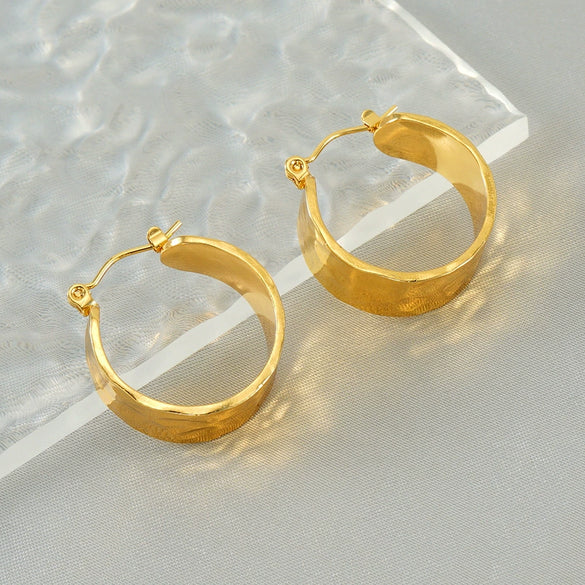 Wholesale Stainless Steel Geometric Round Earrings For Women With Electroplating And Fashion Style