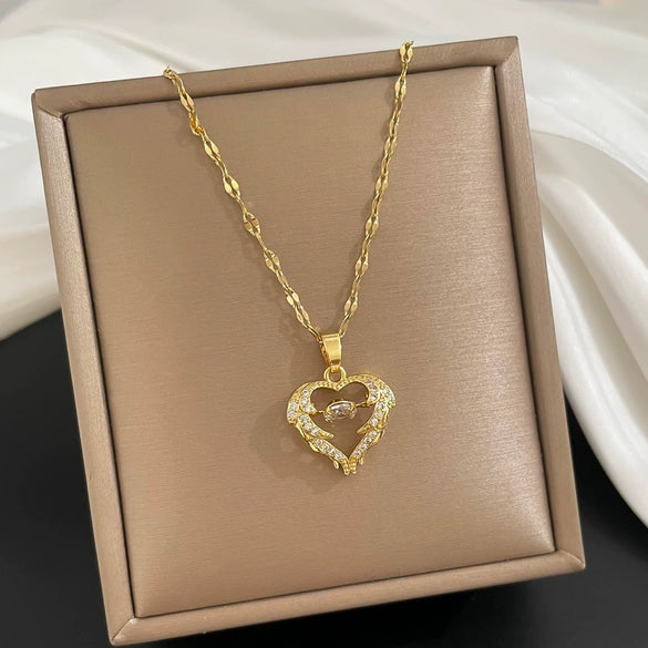 Wholesale Stainless Steel Geometric Style Diamond Pendant Necklace For Female