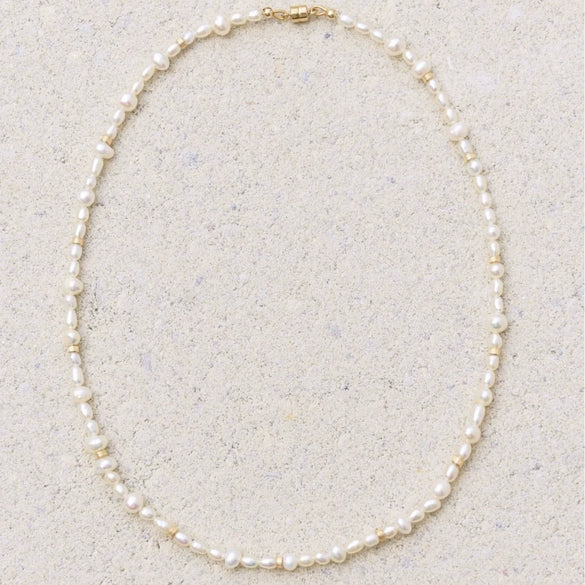 Wholesale Stainless Steel Geometric Water Wave Chain Women's Minimalist Electroplated Clavicle Necklace