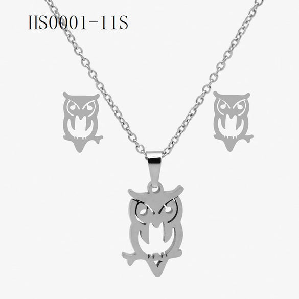 Wholesale Stainless Steel Gold Earrings Necklace Set With Bear Pattern Pendants And Ochain Electroplated With Letters Numbers Text Design