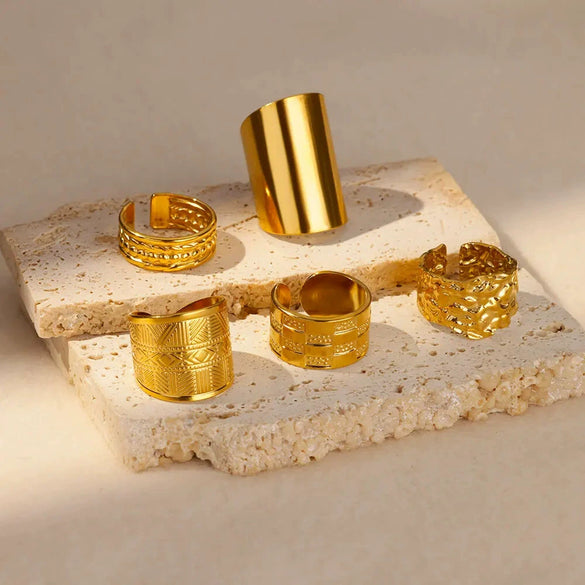 Wholesale Stainless Steel Gold Plated Female Hollow Carved Wide Pasta Ring