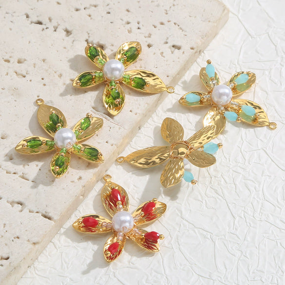 Wholesale Stainless Steel Gold Plated Flower Design Pendant For Women Jewelry Accessories