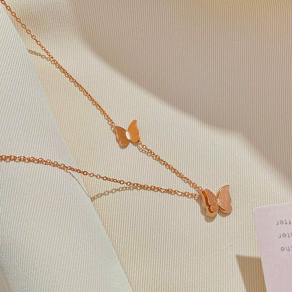 Wholesale Stainless Steel Gold Plated Frosted Animal Zodiac Butterfly Pendant Snake Bone Chain Necklace For Women