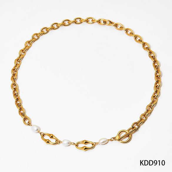 Wholesale Stainless Steel Gold Plated Necklace And Bracelet With Natural Freshwater Pearl Stitching And O Buckle Simple Geometric Style