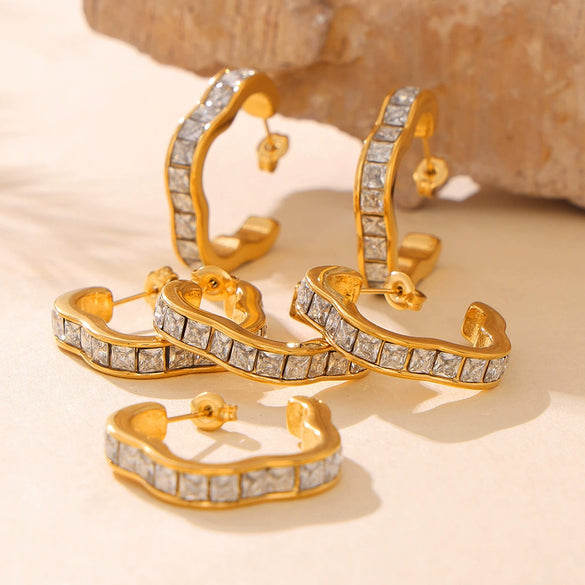 Wholesale Stainless Steel Goldplated Flowershaped Geometric Lace Zircon Earrings Set For Women