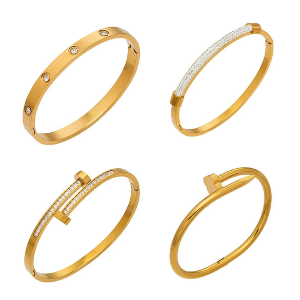 Wholesale Stainless Steel Goldplated Geometric Plum Blossom Stud Bracelet Light Luxury Hand Jewelry