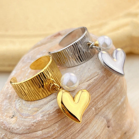 Wholesale Stainless Steel Goldplated Heartshaped Ring Jewelry