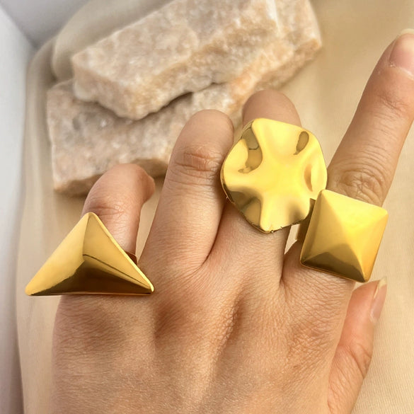 Wholesale Stainless Steel Heart Geometric Retro Ring 18K Gold Plated