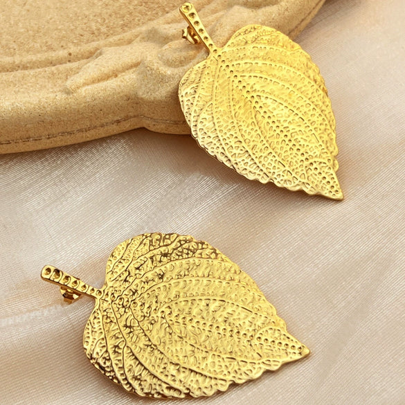 Wholesale Stainless Steel Heart Shape Geometric Style Electroplated 18K Gold Earrings For Couples