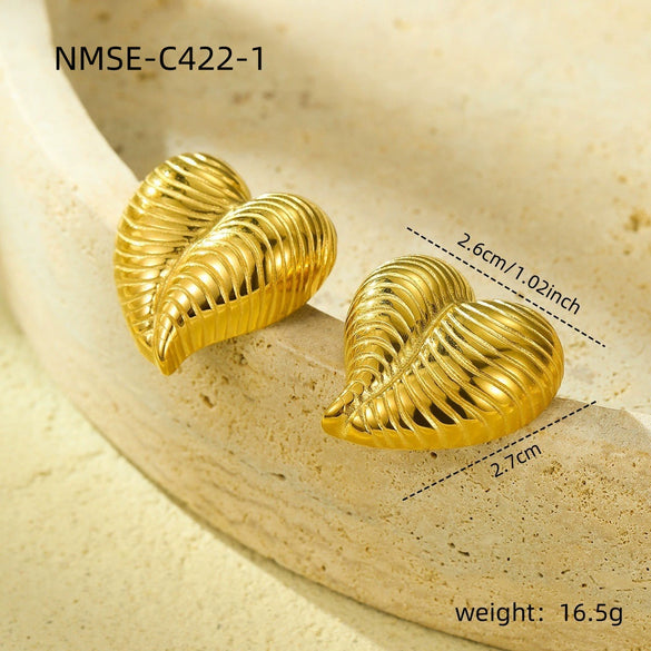 Wholesale Stainless Steel Heart Shape Striped Fashion Earrings With Electroplating For Women
