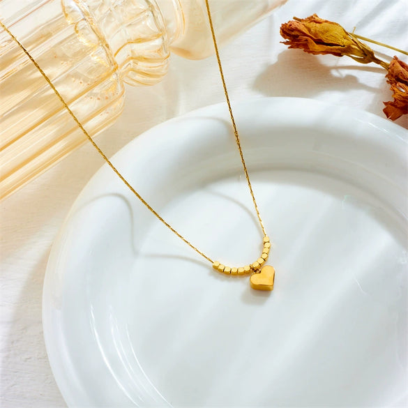 Wholesale Stainless Steel Heart Shaped Beaded Chain Necklace With Electroplating Treatment Fashionable And Highend