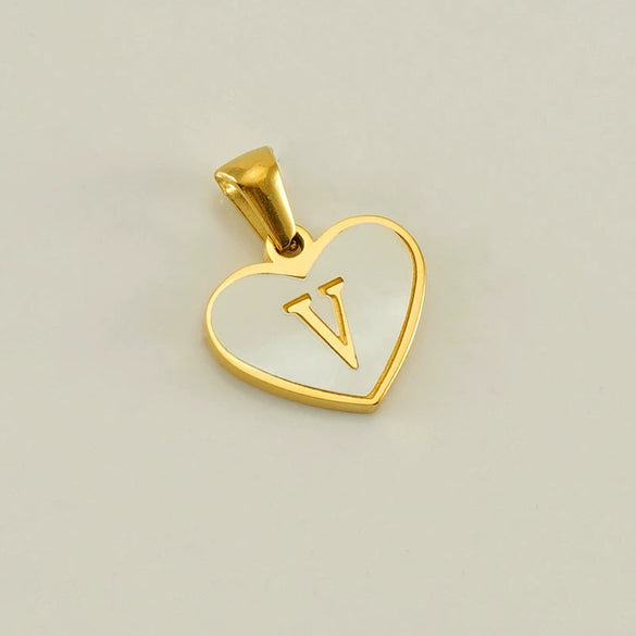 Wholesale Stainless Steel Heart Shaped Letter Pendant Clavicle Chain With Electroplating
