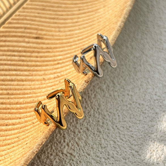 Wholesale Stainless Steel Heart Shaped Ring Electroplated Natural Hip Hop Style For Women