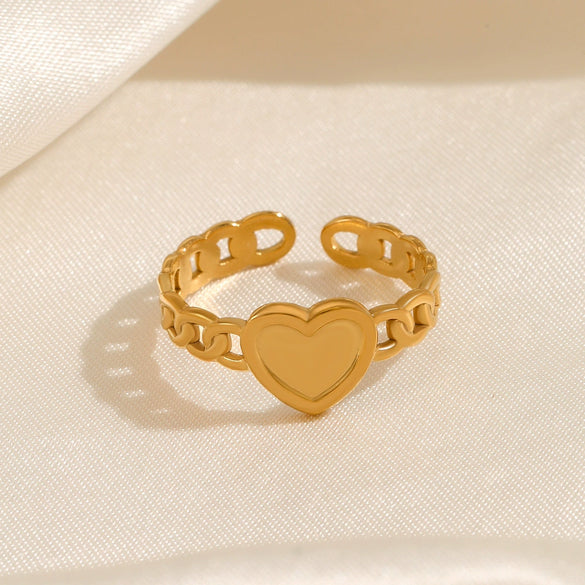 Wholesale Stainless Steel Heartshaped Ring For Women With Electroplating And Niche Design