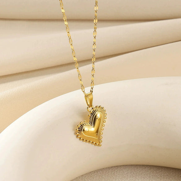 Wholesale Stainless Steel Heartshaped Zircon Pendant Necklace With Electroplating For Women Light Luxury Style