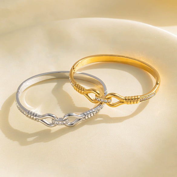 Wholesale Stainless Steel Hollow Geometric Electroplated Bracelet As Jewelry Watch Accessories
