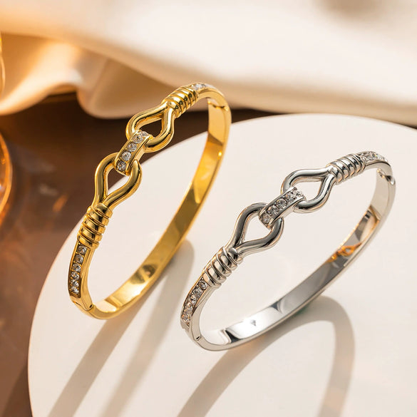 Wholesale Stainless Steel Hollow Geometric Electroplated Bracelet As Jewelry Watch Accessories