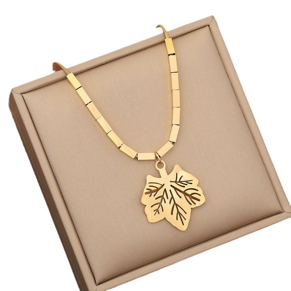 Wholesale Stainless Steel Jewelry Suit With Leaf And Flower Pendant Electroplated Fashionable And Personalized