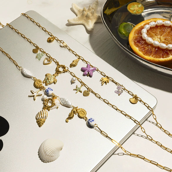 Wholesale Stainless Steel Jewelry With Geometric Pattern Oil Drop With Drill Hollow Love Shape French Retro Style And Electroplating Design