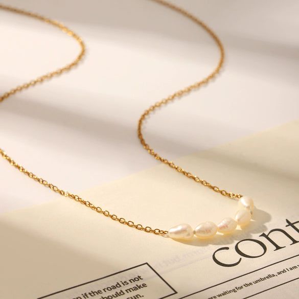 Wholesale Stainless Steel Jewelry With 18K Gold Plated Clavicle Chain Geometric Freshwater Pearl Pendant Necklace For Women